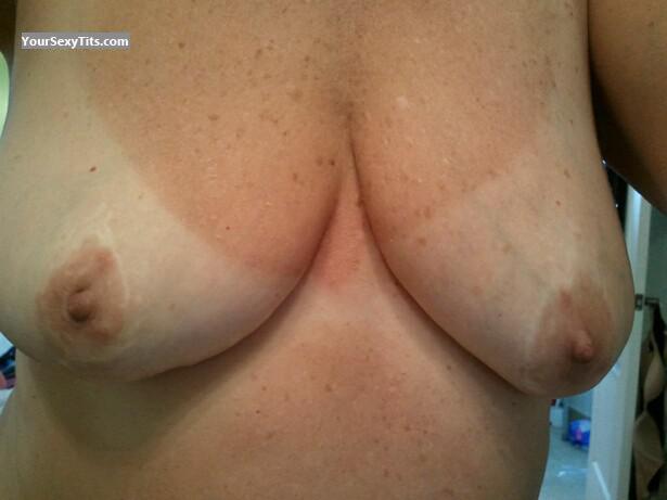 Tit Flash: Ex-Girlfriend's Medium Tits With Very Strong Tanlines (Selfie) - Nice Boobs from United States